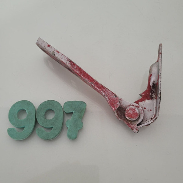 Dobradiça Do Capo Lado Esquerdo Audi A3 Cx 997