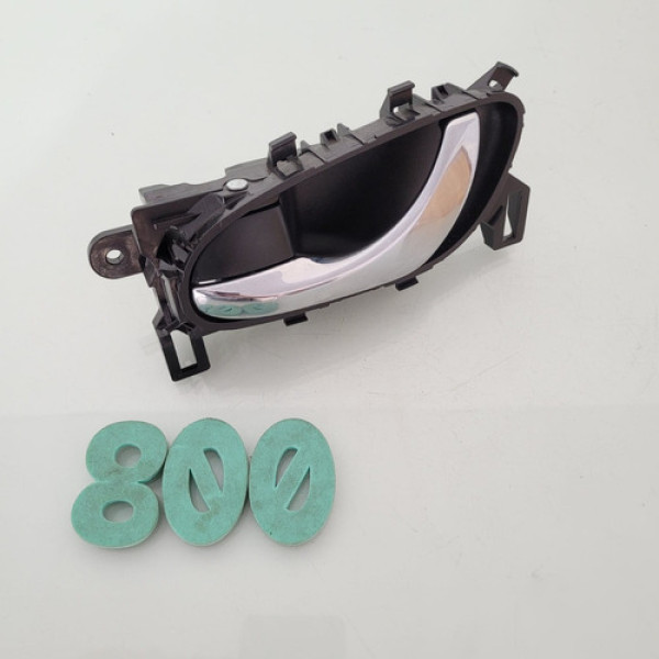 Maçaneta Interna Dianteira Esq. Nissan Sentra 2015/18 Cx800