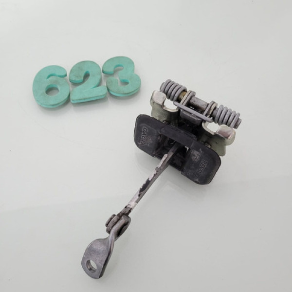 Limitador Porta Dianteira Esquerda Renault Duster