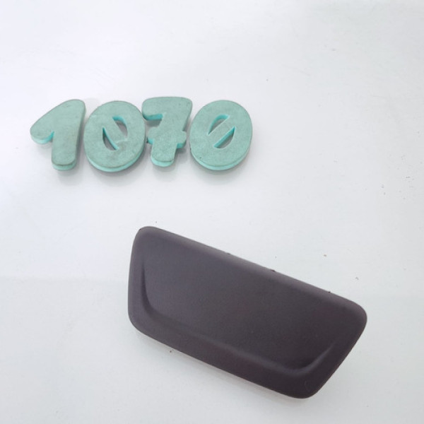 Puxador Porta Luvas Ford Ka 2018 Cx 1070