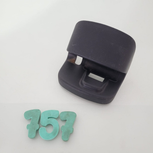 Acabamento  Banco Traseiro Lado Direito Honda New Fit Cx 757