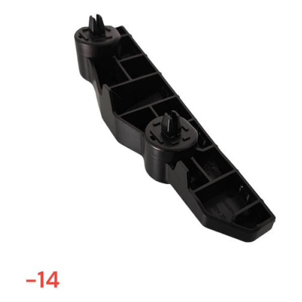 Guia Parachoque Dianteiro Direito Nissan Sentra 14/17 