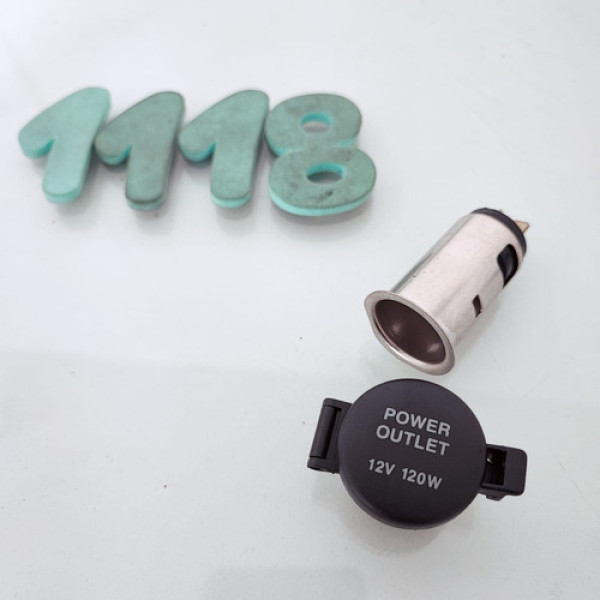 Tomada 12v Hyundai Azera  Cod 951202d800 Cx 1118