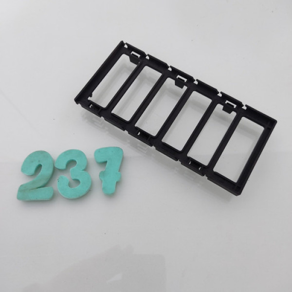 Grade Radiador Citroen C4 Picasso Cod 9634115180