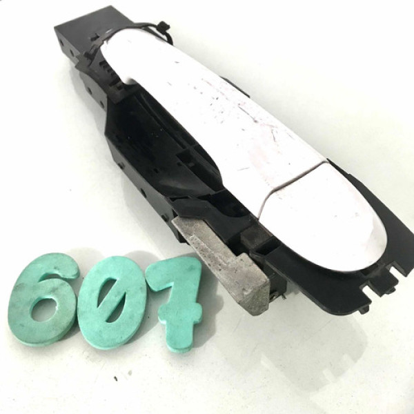 Maçaneta Externa Dianteira Direita Nissan Versa