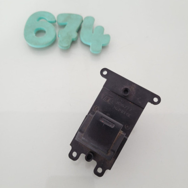 Botão Vidro Elétrico Dianteiro Direito Honda New Fit