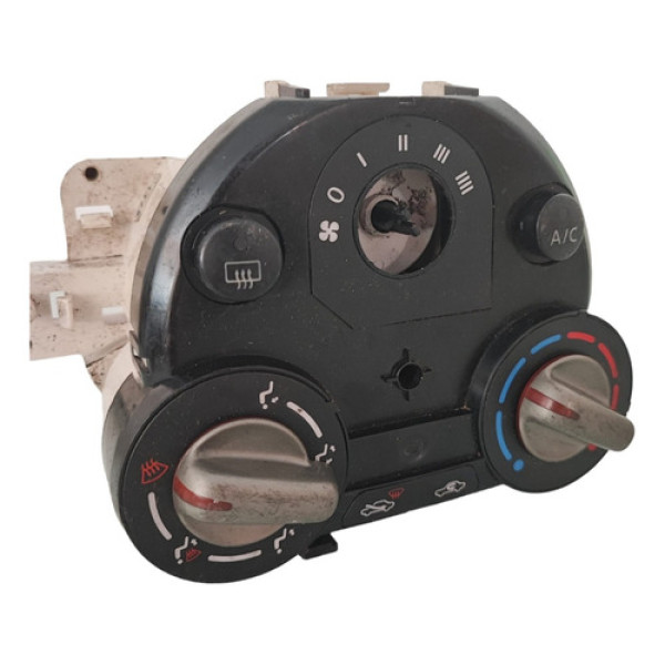 Comando Ar Condicionado Nissan March Detalhe