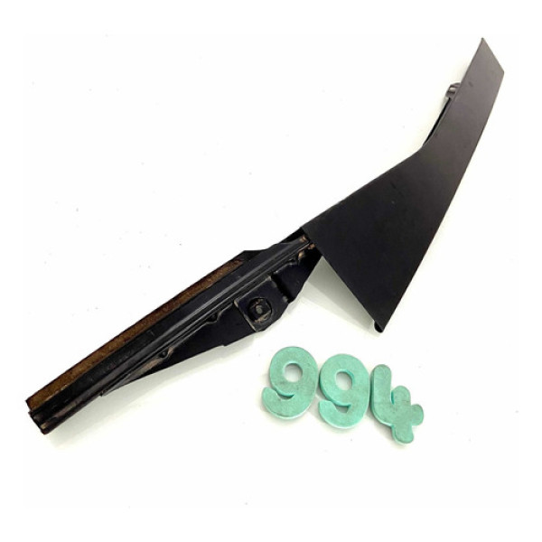 Moldura Vidro Porta Traseira Esquerda Vw Polo 2004 - Cx 994