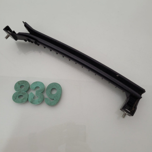 Guia Vidro Porta Traseira Esquerda Fiat Argo Cx 839