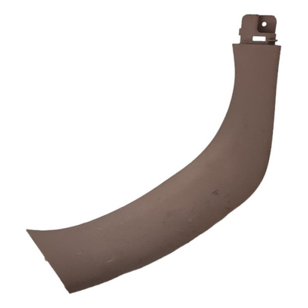 Acabamento Esquerdo Tampa Traseira Kia Sorento 2011 A 2013