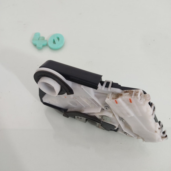 Fechadura Porta Dianteira Esquerda Honda Hrv 