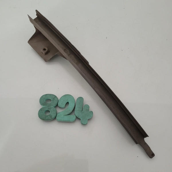 Guia Vidro Porta Diant. Direita Renault Sandero 2010 Cx 824