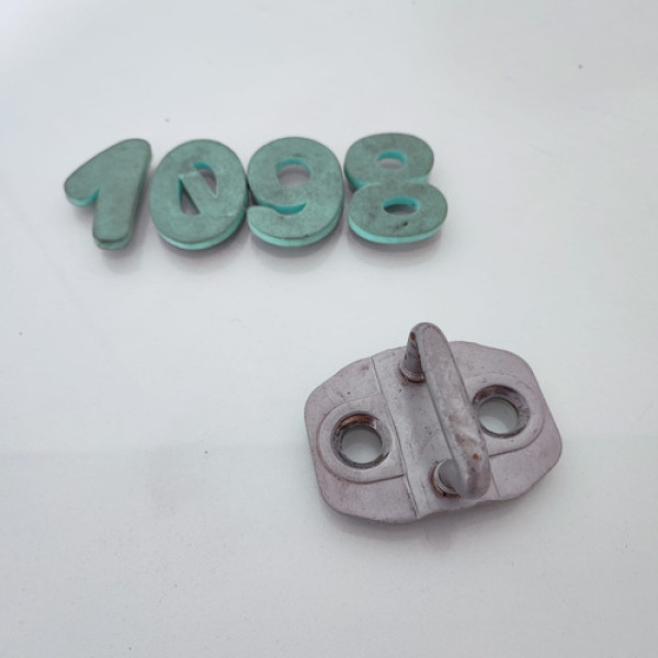 Batente Da Fechadura Da Porta Fiat Freemont Cx 1098