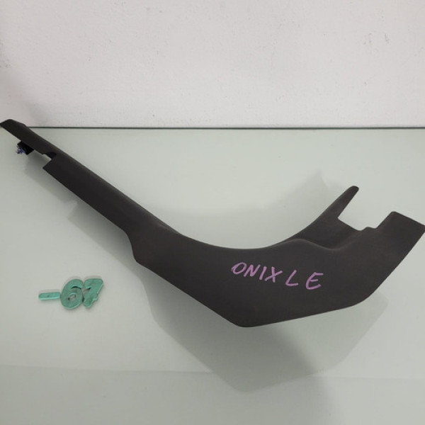 Acabamento Soleira Porta Dianteira Esquerda Gm Onix