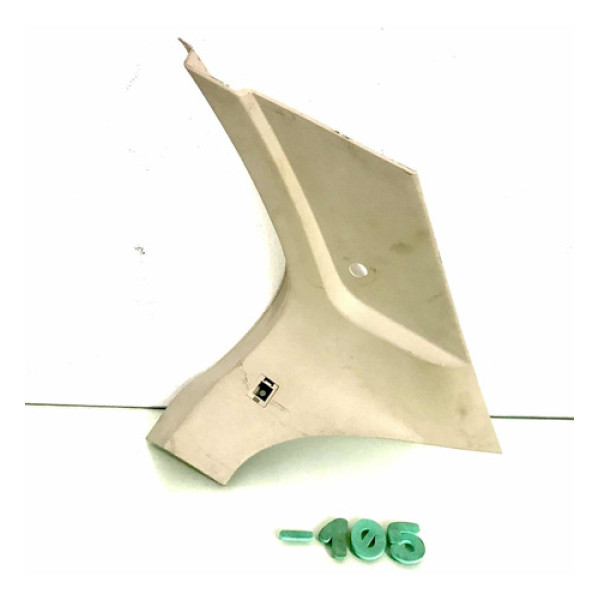 Acabamento Coluna Traseira Direita Fiat Freemont - S -105