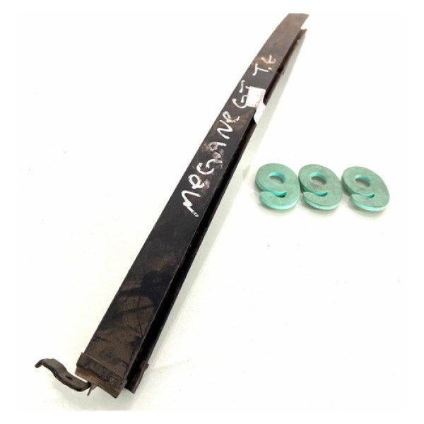 Guia De Vidro Lado Esquerdo Traseiro Renault Megane - Cx 999