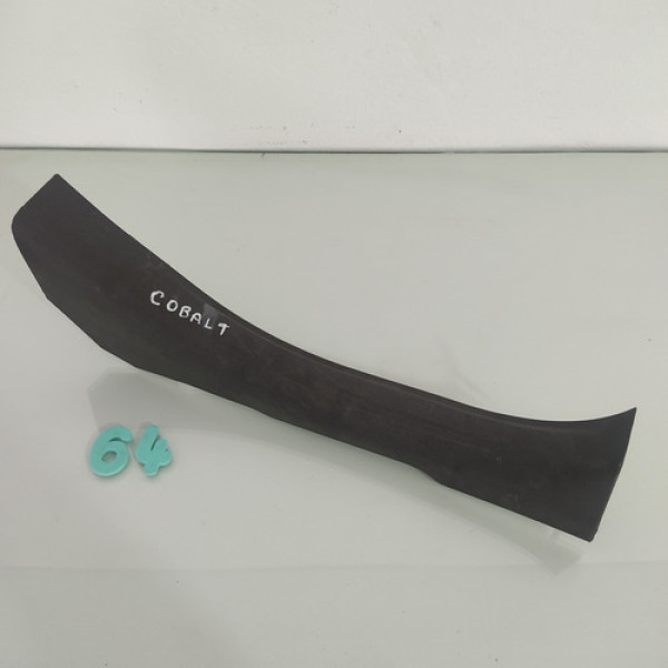 Soleira Porta Traseira Esquerda Gm Cobalt 