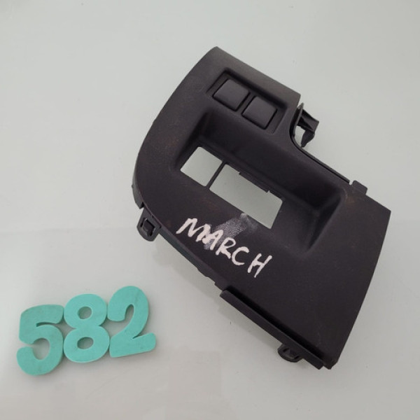 Moldura Lado Esquerdo Painel Nissan March