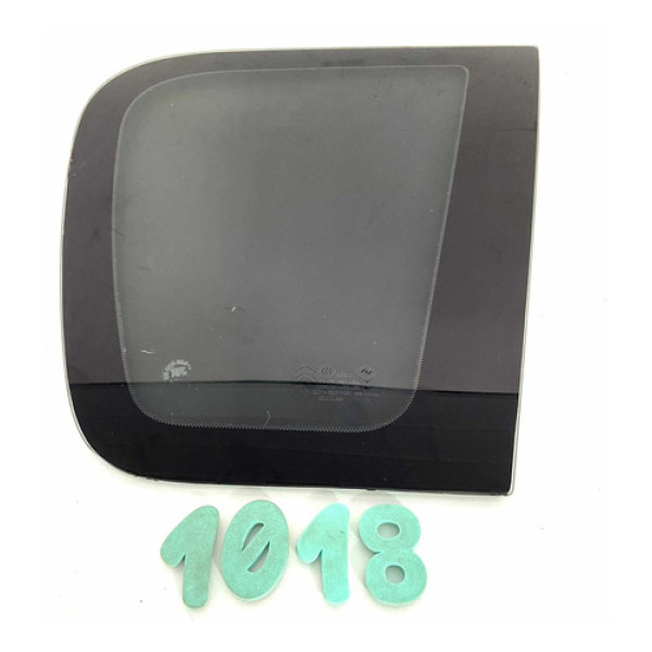 Vidro Fixo Traseiro Direito Citröen C3 Picasso 2016 - Cx1018