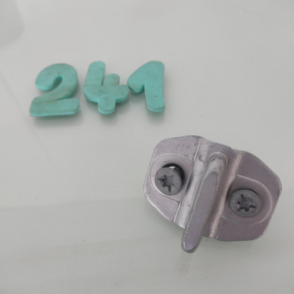 Batente Porta Dianteira Direita Jeep Renegade 