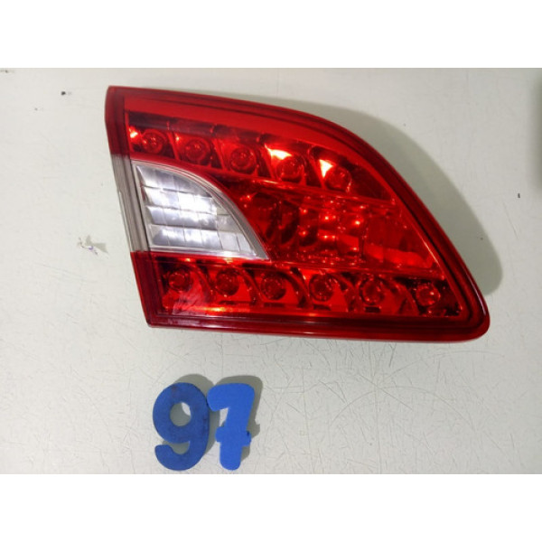 Lanterna Tampa Traseira Lado Esquerdo Nissan Sentra
