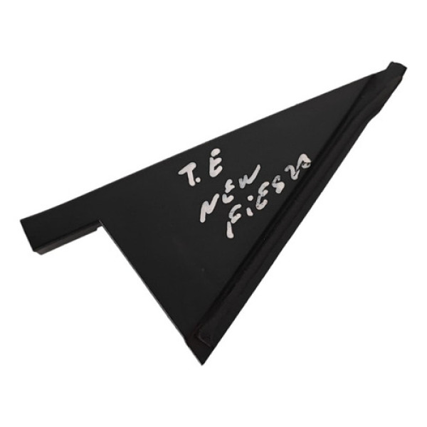 Acabamento Externo Porta Traseira Esquerda Ford New Fiesta