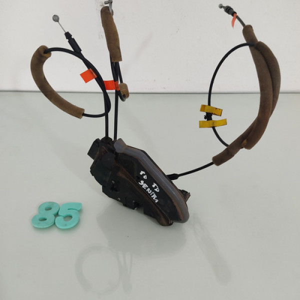 Fechadura Porta Traseira Direita Nissan Sentra 2015