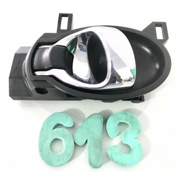 Maçaneta Interna Traseiro Direito Nissan Versa/ March