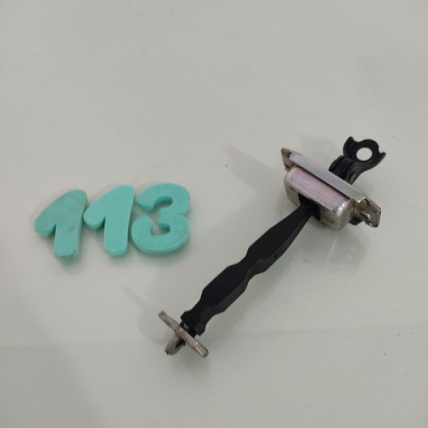 Limitador Porta Traseira Direita Nissan Sentra 2015 