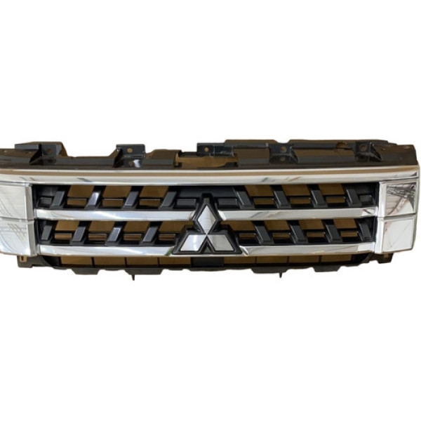 Grade Frontal Mitsubishi Pajero Full 2016
